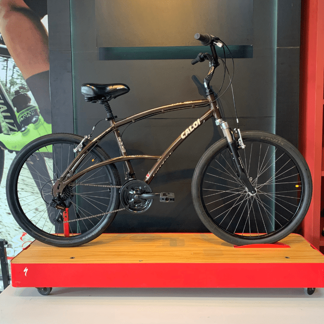 Bicicleta Caloi 500 Aro 26 Shimano 21v Marrom e Branco - Seminova