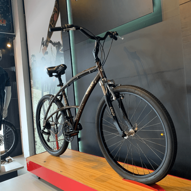 Bicicleta Caloi 500 Aro 26 Shimano 21v Marrom e Branco - Seminova