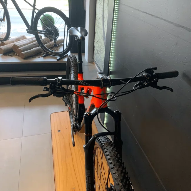 Bicicleta Caloi Elite FS Aro 29 XT 12v T-17 Vermelha e Preta - Seminova