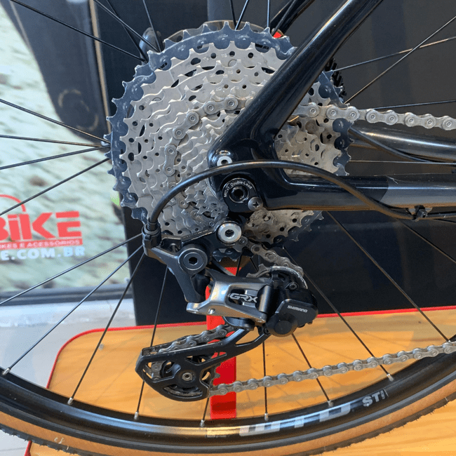 Bicicleta Cannondale Topstone Carbon Aro 700 GRX 22v Cinza e Preto - Seminova