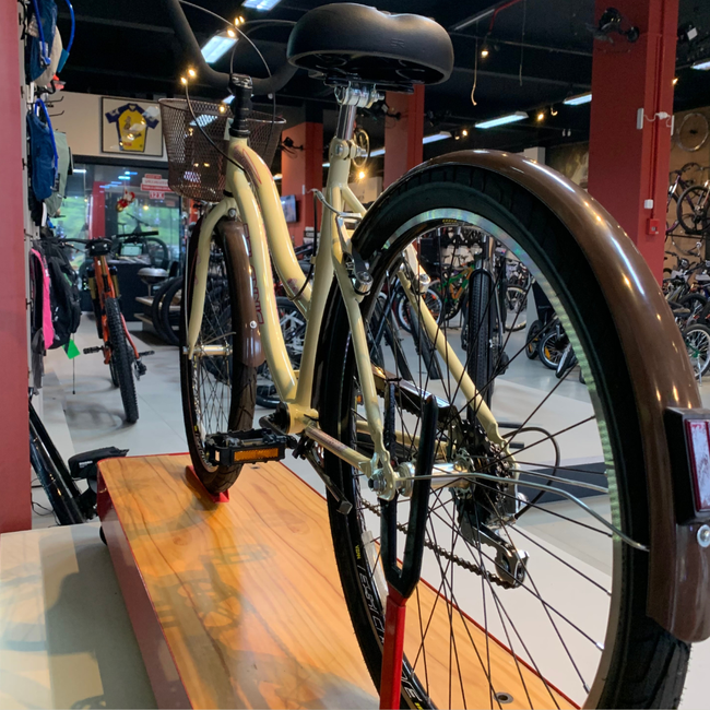 Bicicleta Dalannio Beach Retrô Aro 26 6v Feminina Bege e Marrom