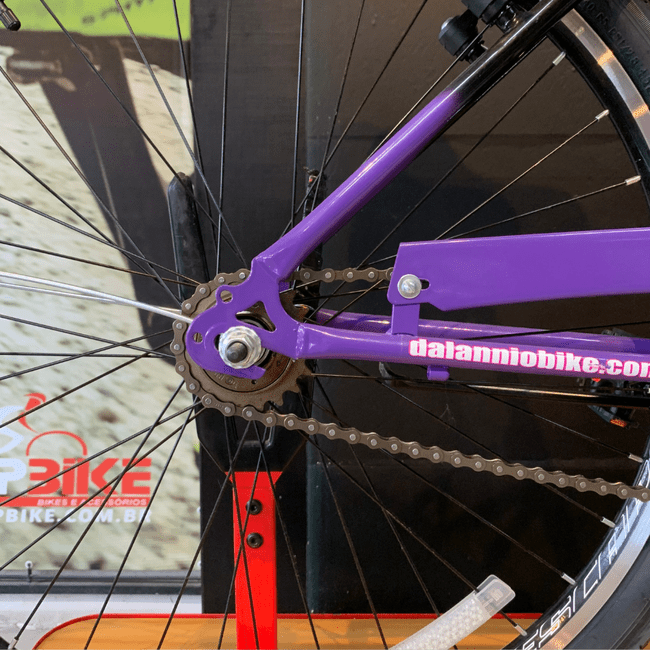 Bicicleta Dalannio Beach Retrô Aro 26 Feminina Preto e Lilas