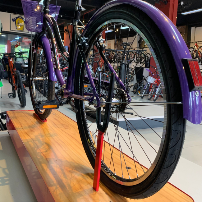 Bicicleta Dalannio Beach Retrô Aro 26 Feminina Preto e Lilas