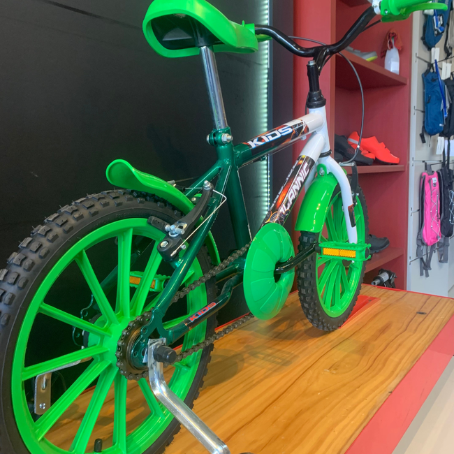Bicicleta Dalannio Kids Aro 16 Branco e Verdeㅤㅤㅤㅤㅤㅤㅤㅤㅤㅤ