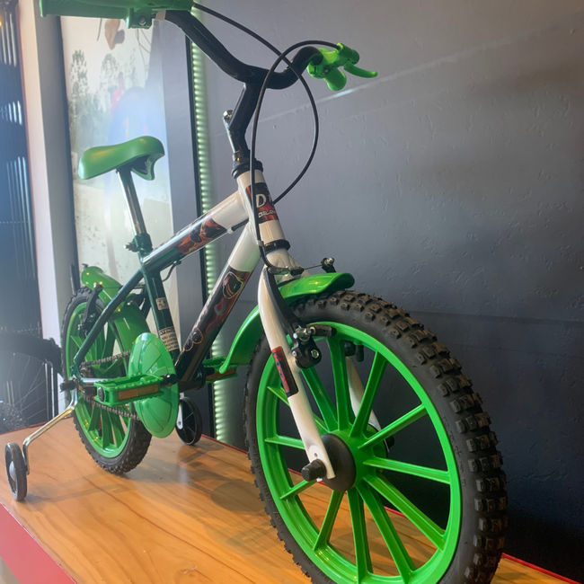 Bicicleta Dalannio Kids Aro 16 Branco e Verdeㅤㅤㅤㅤㅤㅤㅤㅤㅤㅤ