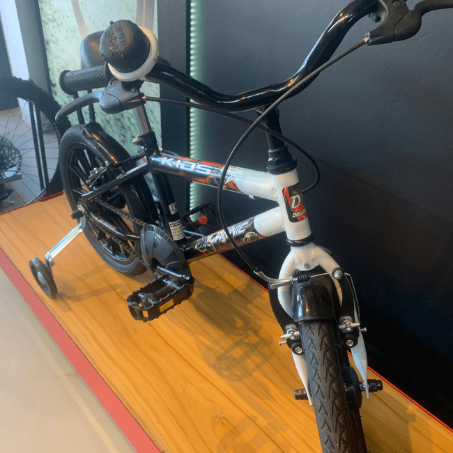 Bicicleta Dalannio Kids Aro 16 Preto e Brancoㅤㅤㅤㅤㅤㅤㅤㅤㅤㅤ