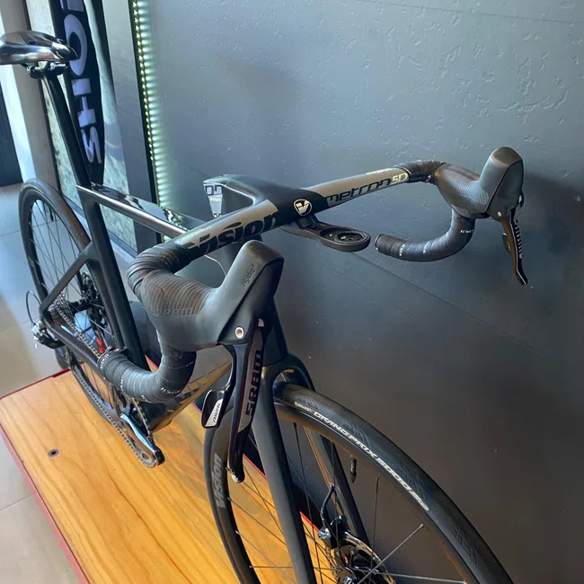 Bicicleta Edro Impetus Aro 700 Rival 22v Preta - Seminova