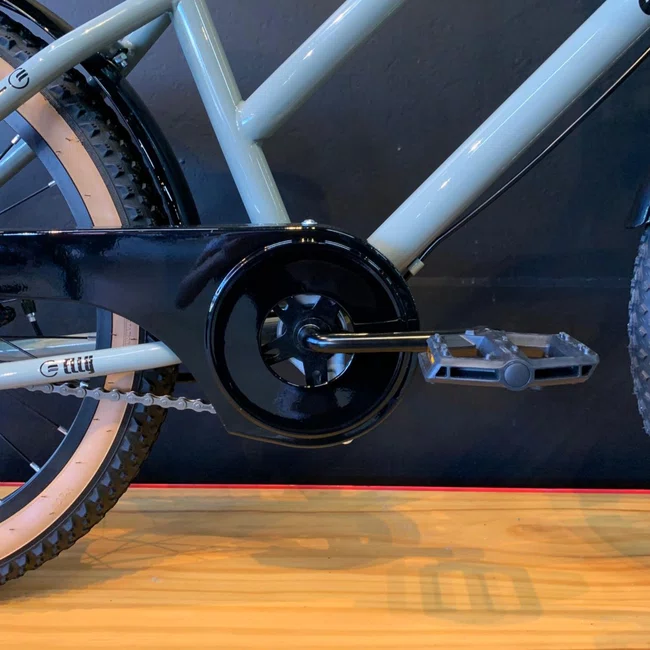 Bicicleta Elleven Aro 20 Elly Cinza Pretaㅤㅤㅤㅤㅤㅤㅤㅤㅤㅤㅤㅤㅤㅤ