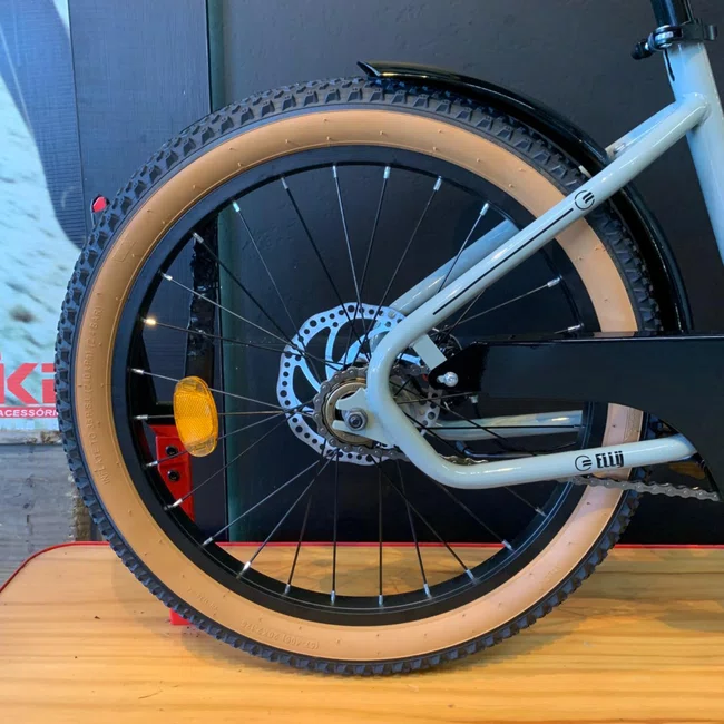 Bicicleta Elleven Aro 20 Elly Cinza Pretaㅤㅤㅤㅤㅤㅤㅤㅤㅤㅤㅤㅤㅤㅤ