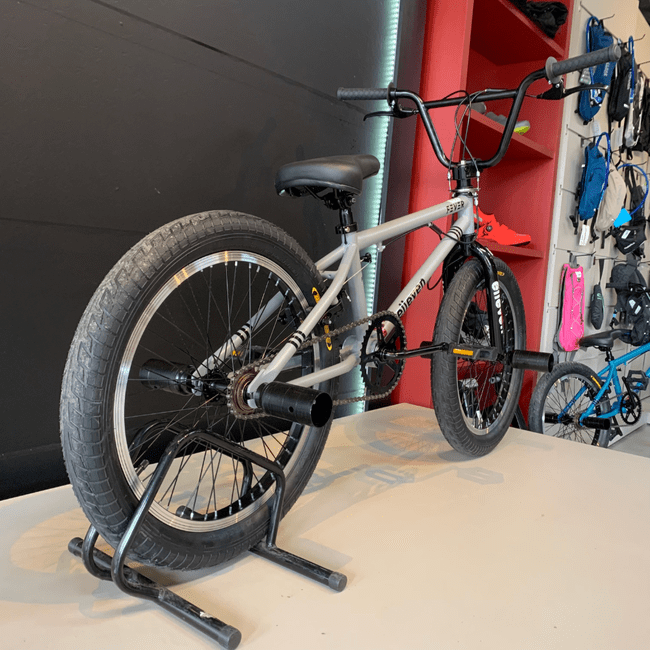 Bicicleta Elleven Fever BMX Aro 20 Cinza e Preto