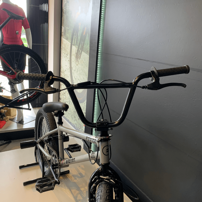 Bicicleta Elleven Fever BMX Aro 20 Cinza e Preto