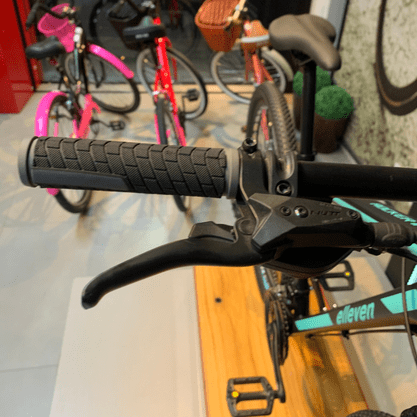 Bicicleta Elleven Rocker Aro 29 L-twoo 24v Preto e Azul