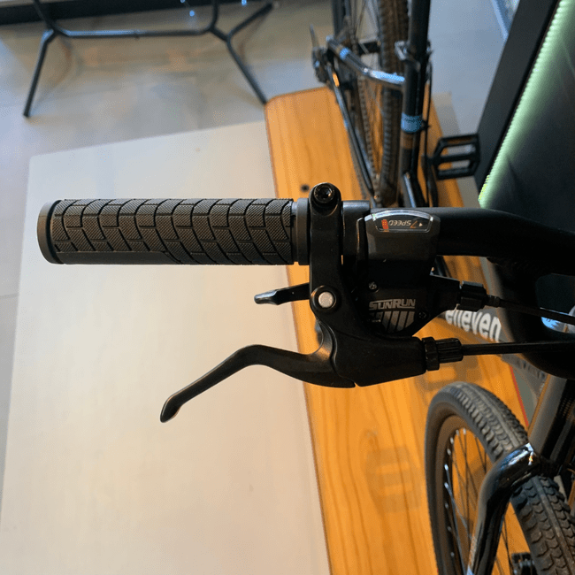 Bicicleta Elleven Venice Aro 27,5 Preto e Azul