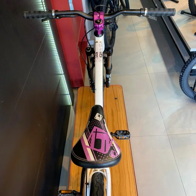 Bicicleta Gios Jump Single Aro 26 Branca - Seminovaㅤㅤㅤㅤ