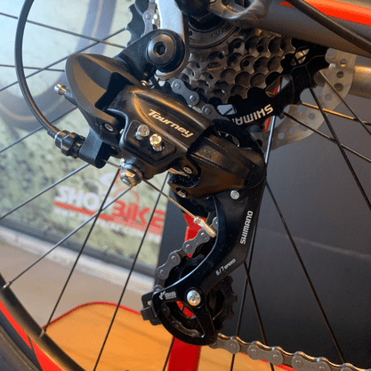 Bicicleta Groove Hype 30 Aro 29 Tourney 21v Grafite e Vermelho e Preto