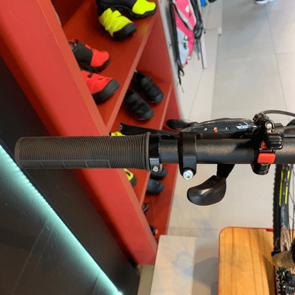 Bicicleta Groove Hype 50 Aro 29 Tourney 24v 2023 Grafite e Amarelo e Preto
