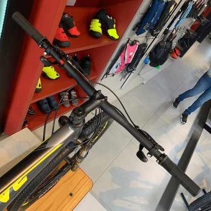 Bicicleta Groove Hype 50 Aro 29 Tourney 24v 2023 Grafite e Amarelo e Preto