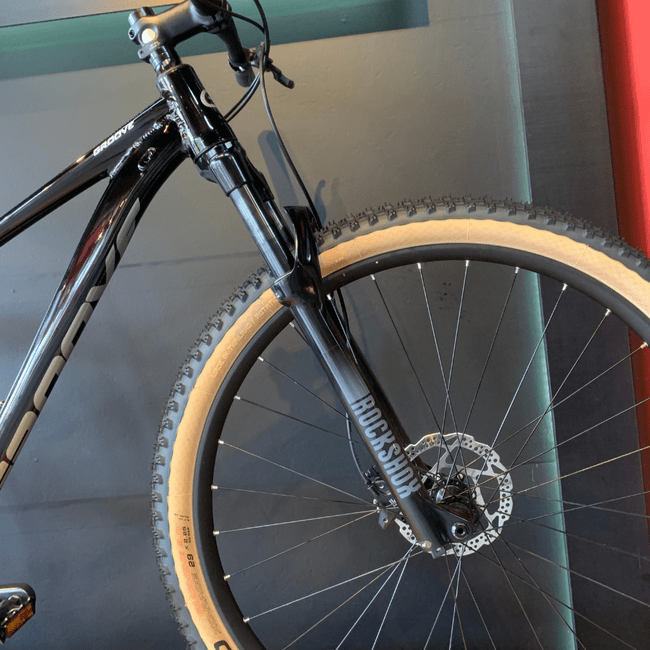 Bicicleta Groove Riff 70 Aro 29 Deore 12v 2023 Marrom Metalico Escuro