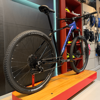 Bicicleta Groove SKA 50 Aro 29 SX 12v 2023 Azul Prism e Preto