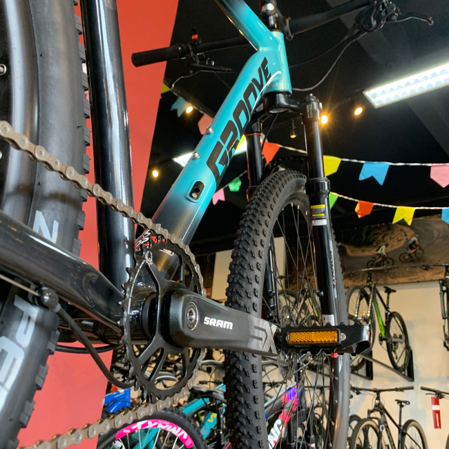 Bicicleta Groove SKA 70 Aro 29 SX 12v 2023 Verde Claro e Grafite