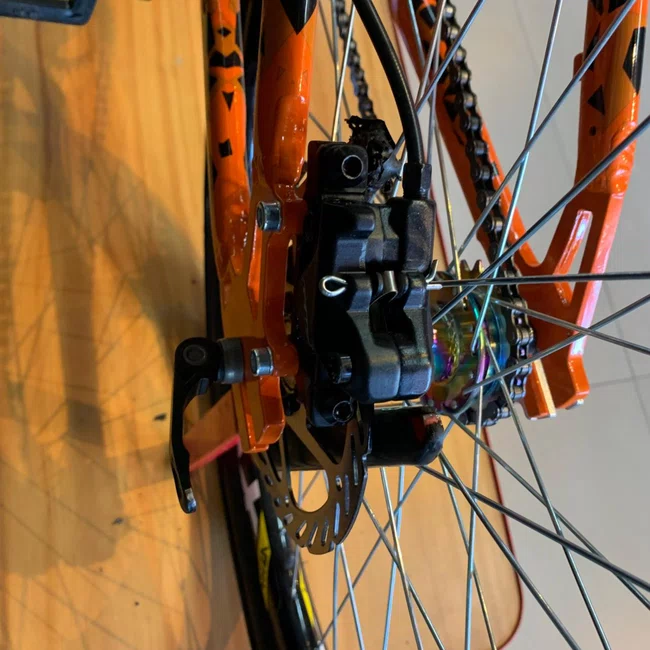 Bicicleta Hupi Aro 26 Naja v9 Laranja e Preto