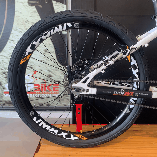 Bicicleta Hupi Naja V9 Aro 26 Branca e Pretaㅤㅤㅤㅤㅤㅤㅤㅤㅤㅤㅤ