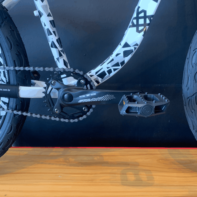 Bicicleta Hupi Naja V9 Aro 26 Branca e Pretaㅤㅤㅤㅤㅤㅤㅤㅤㅤㅤㅤ