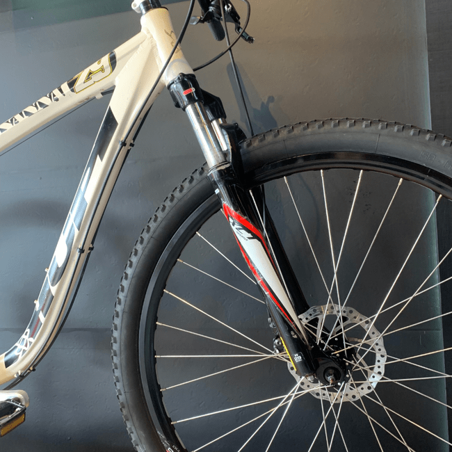 Bicicleta Hupi Nannai 29 Aro 29 Altus 24v Branco e Preto - Seminova