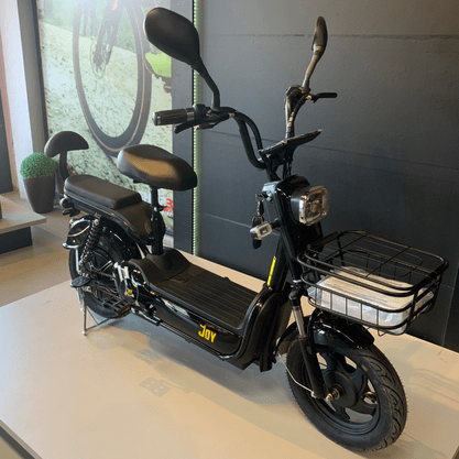 Bicicleta Elétrica Joy Plus Aro 14 500W 48V - 12A Preto e Branco