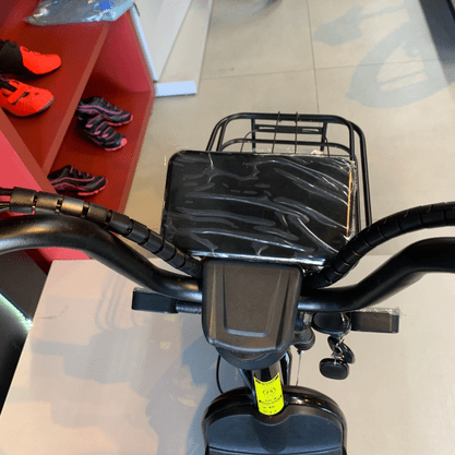 Bicicleta Elétrica Joy Plus Aro 14 500W 48V - 12A Preto e Branco