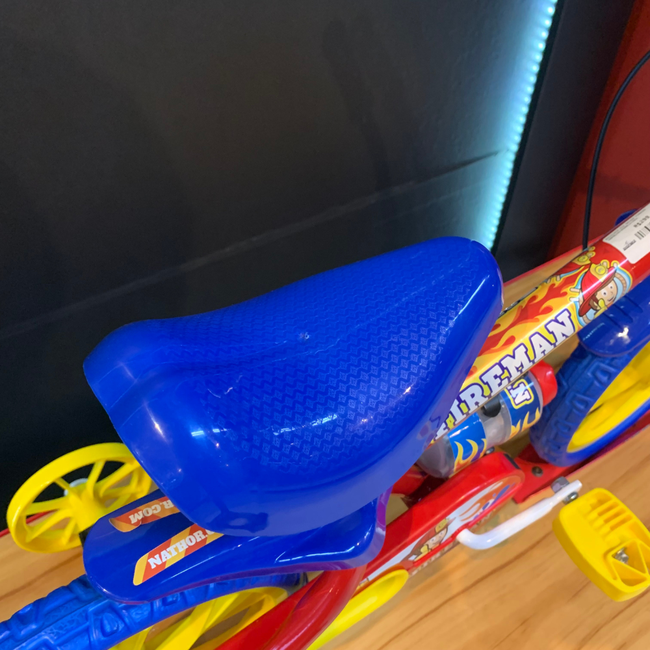 Bicicleta Nathor Fireman Aro 12 Vermelho e Azulㅤㅤㅤㅤㅤㅤㅤㅤ