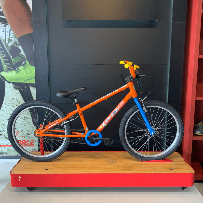 Bicicleta Nathor Muque Aro 24 Laranja e Azul