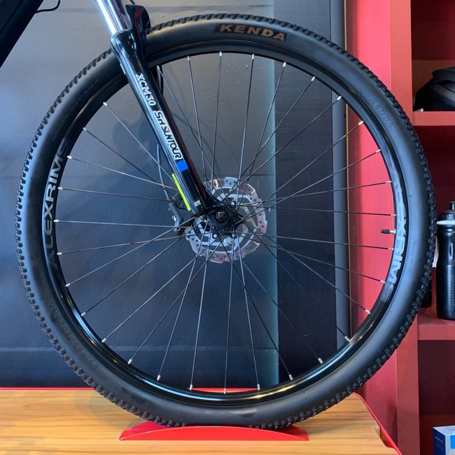 Bicicleta Oggi 8.0 Aro 29 Tourney 7v Preto e Grafite - Seminova