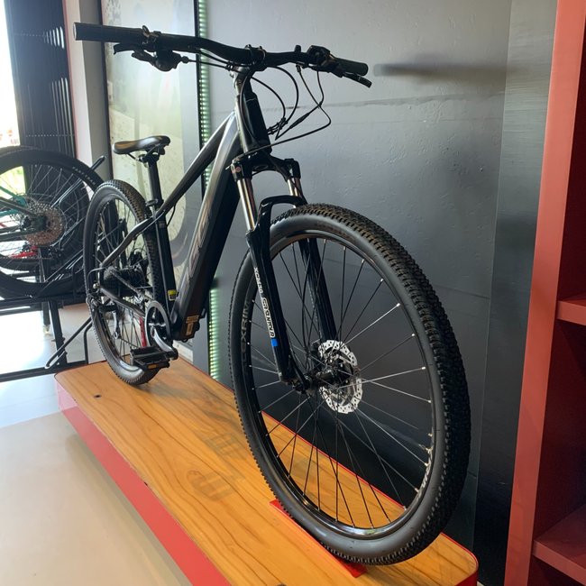 Bicicleta Oggi 8.0 Aro 29 Tourney 7v Preto e Grafite - Seminova