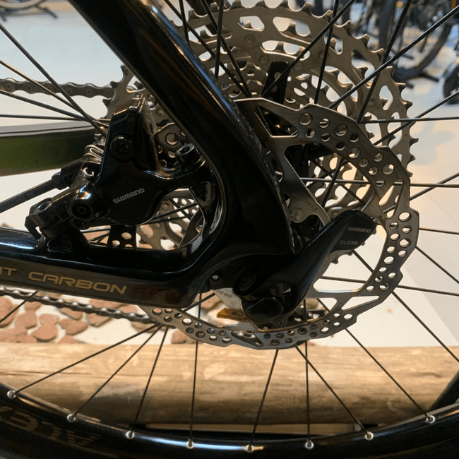 Bicicleta Oggi Agile Sport Aro 29 Deore 12v Preto e Amarelo - Seminova