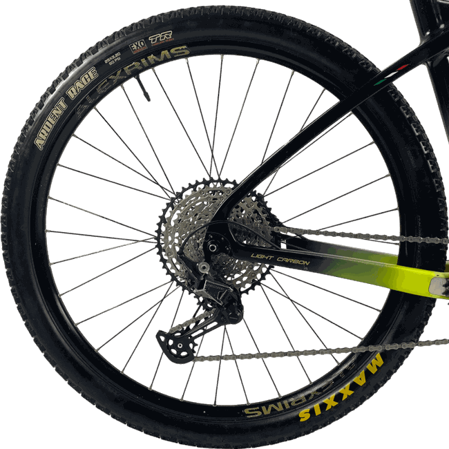 Bicicleta Oggi Agile Sport Aro 29 Deore 12v Preto e Amarelo - Seminova