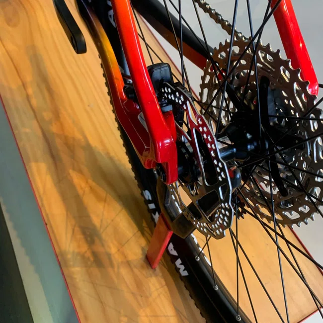 Bicicleta Oggi Agile Sport Aro 29 Deore 12v Azul Amarelo Vermelho