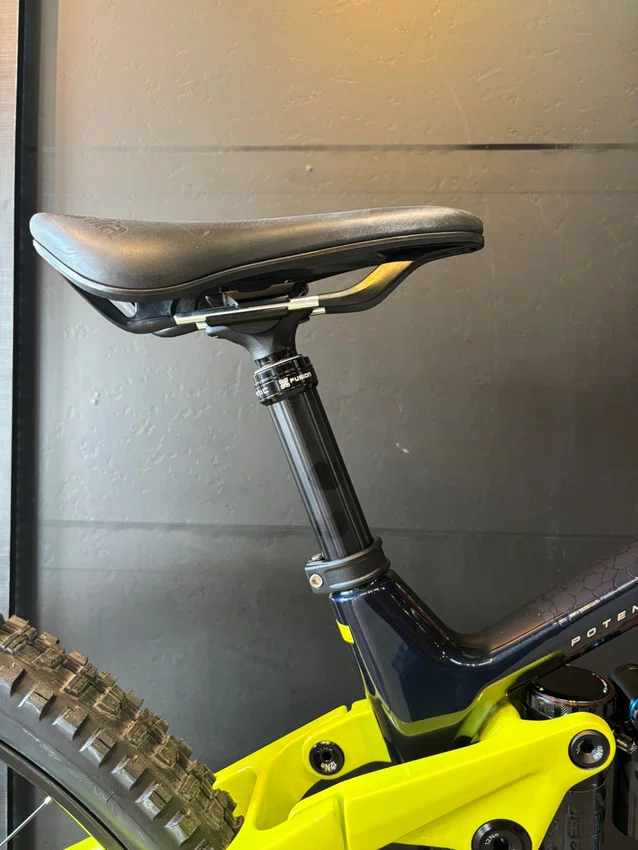 Bicicleta Oggi Aro 29 Potenza Sport Deore 12v Azul e Verde