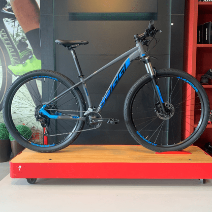 Bicicleta Oggi Big Wheel 7.0 Aro 29 Alivio 18v 2022 Grafite e Azul e Preto