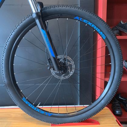 Bicicleta Oggi Big Wheel 7.0 Aro 29 Alivio 18v 2022 Grafite e Azul e Preto
