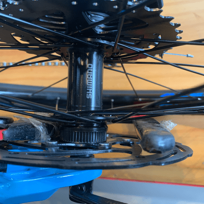 Bicicleta Oggi Big Wheel 7.0 Aro 29 Alivio 18v 2022 Grafite e Azul e Preto