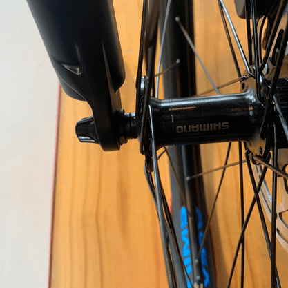 Bicicleta Oggi Big Wheel 7.0 Aro 29 Alivio 18v 2022 Grafite e Azul e Preto