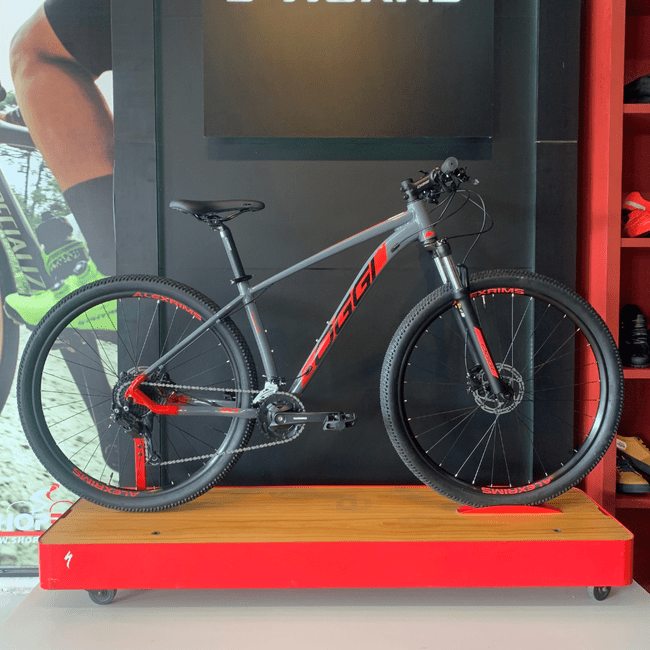 Bicicleta Oggi Big Wheel 7.0 Aro 29 Alivio 18v 2022 Grafite e Vermelho e Preto
