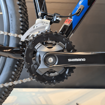 Bicicleta Oggi Big Wheel 7.0 Aro 29 Alivio 18v 2022 Preto e Azul e Pink