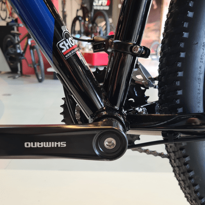 Bicicleta Oggi Big Wheel 7.0 Aro 29 Alivio 18v 2022 Preto e Azul e Pink