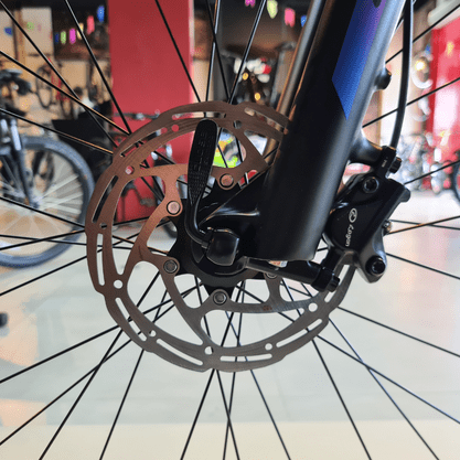 Bicicleta Oggi Big Wheel 7.0 Aro 29 Alivio 18v 2022 Preto e Azul e Pink