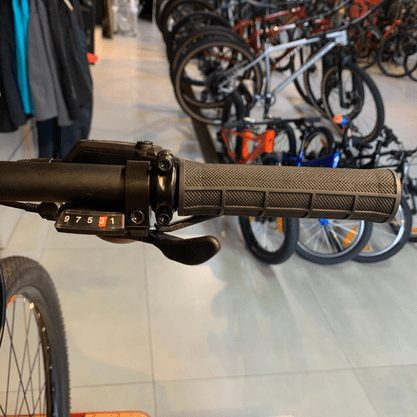 Bicicleta Oggi Big Wheel 7.0 Aro 29 Alivio 18v 2022 Preto e Laranja