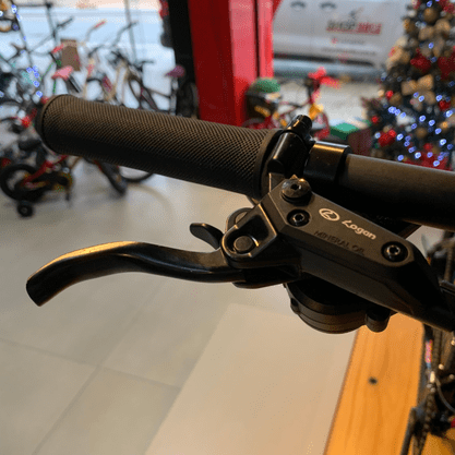 Bicicleta Oggi Big Wheel 7.0 Aro 29 Alivio 18v 2022 Preto e Laranja