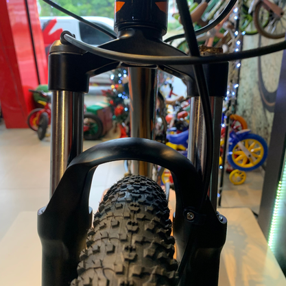 Bicicleta Oggi Big Wheel 7.0 Aro 29 Alivio 18v 2022 Preto e Laranja
