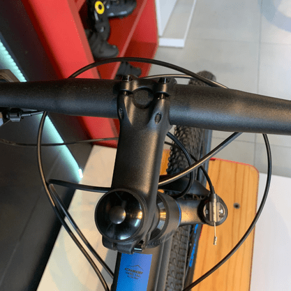 Bicicleta Oggi Big Wheel 7.0 Aro 29 Alivio 18v 2022 Preto e Azul